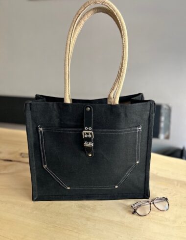 Duurzame jute shopper bekleed met stoere zwarte denim