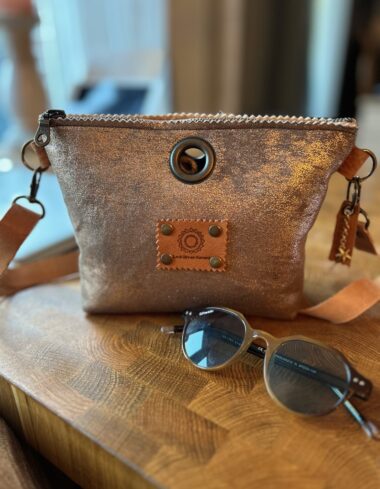 Heuptas van Fabby gold leatherlook met verstelbare leren riem