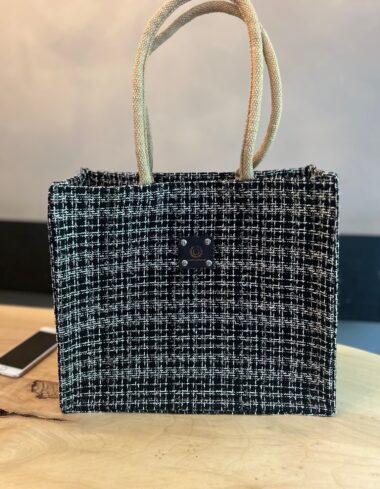 Duurzame jute shopper bekleed met Sjanel black met wit en zilver